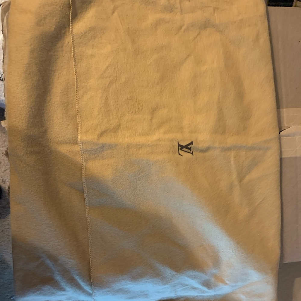 Louis Vuitton Beige Storage Bag‎